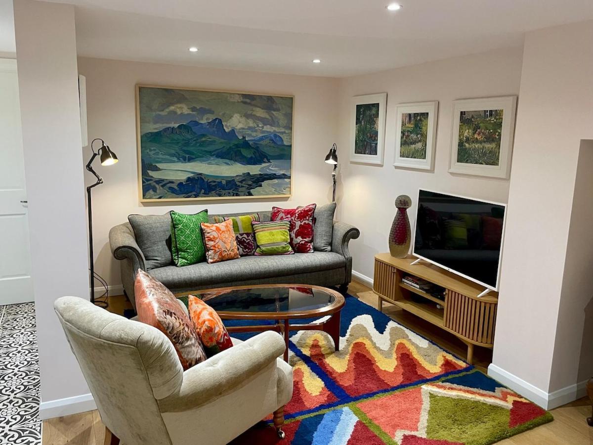 Stylish Georgian Townhouse In London